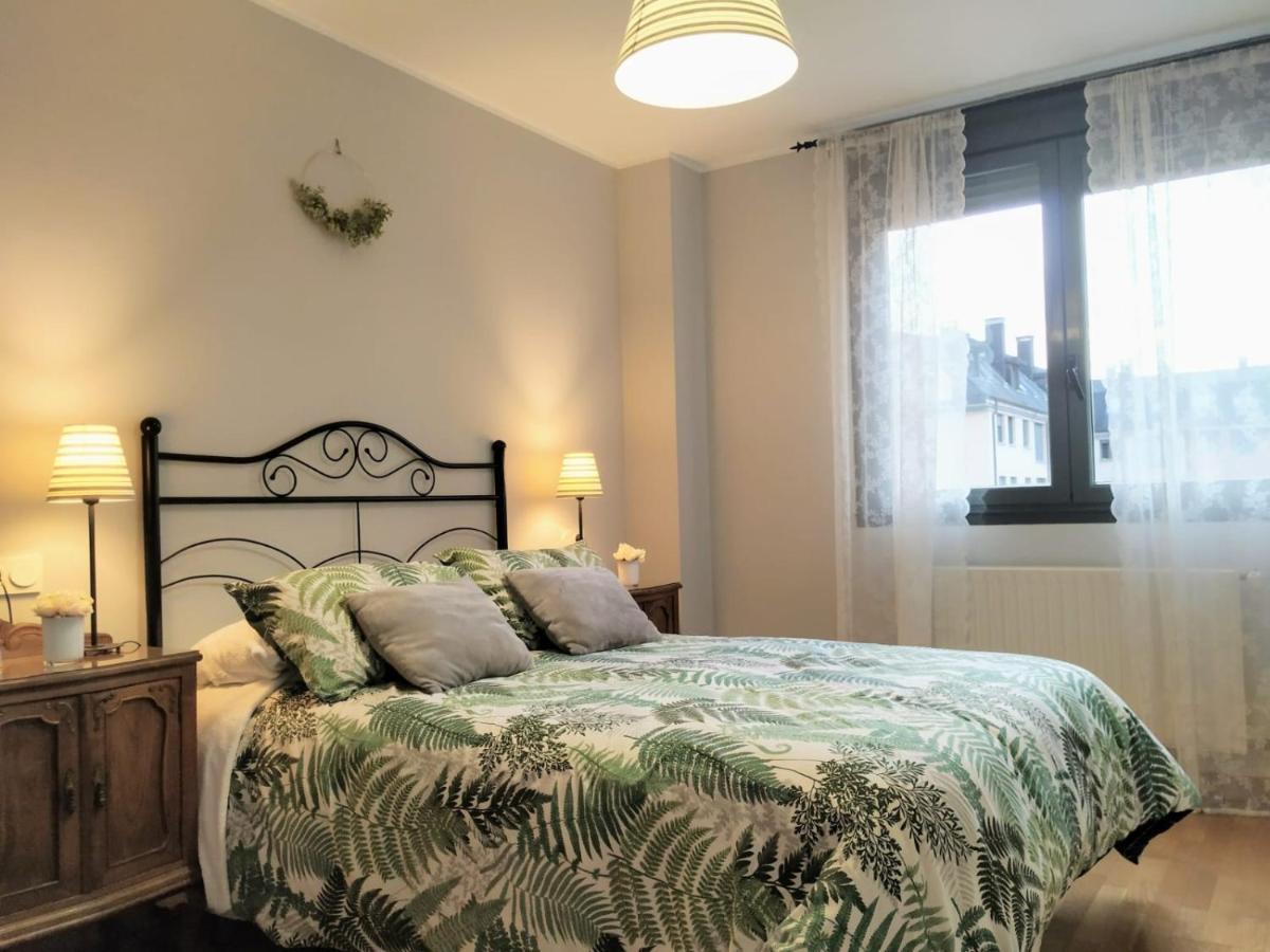 Apartamento En Oviedo,Wifi Kültér fotó