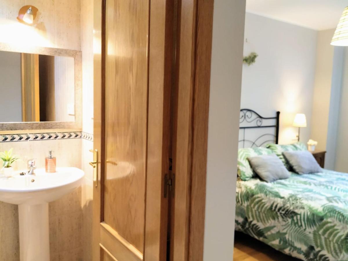 Apartamento En Oviedo,Wifi Kültér fotó
