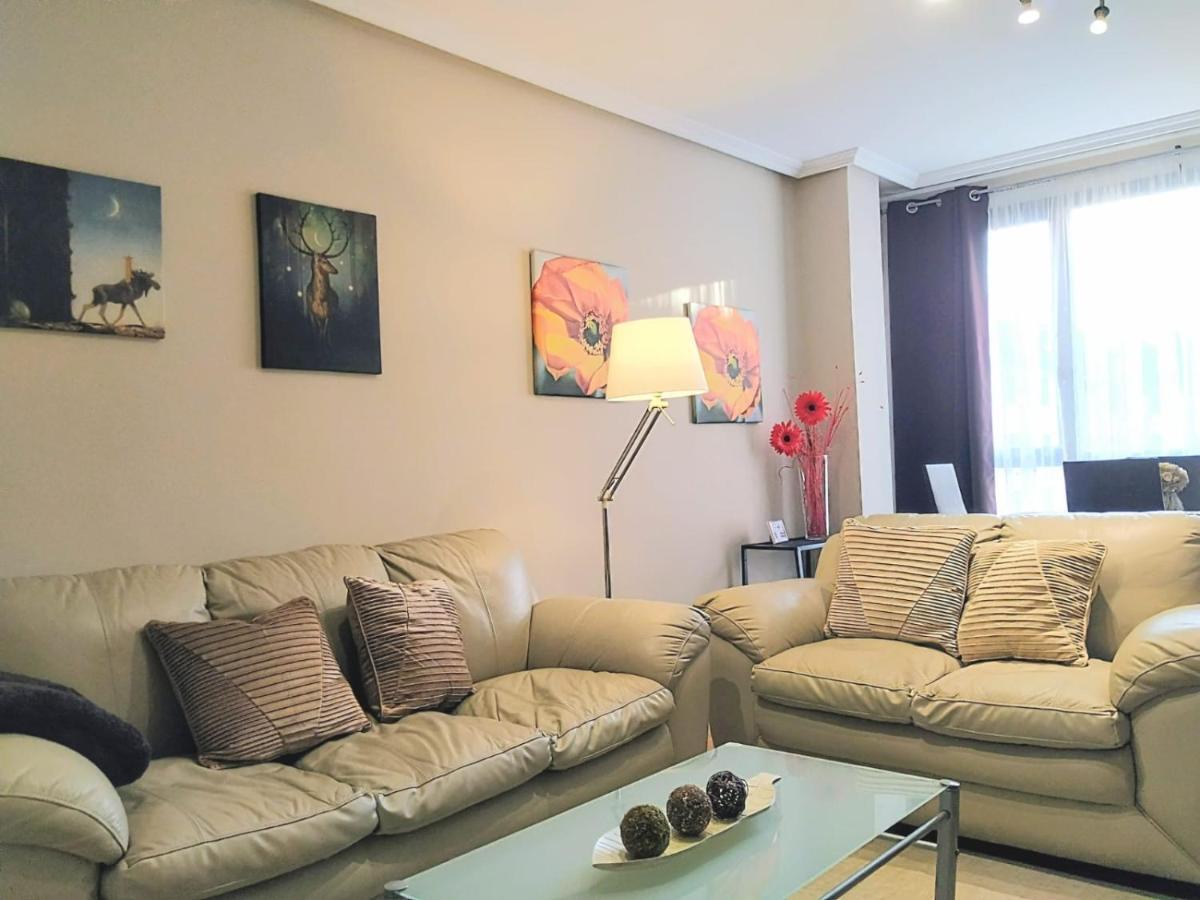 Apartamento En Oviedo,Wifi Kültér fotó
